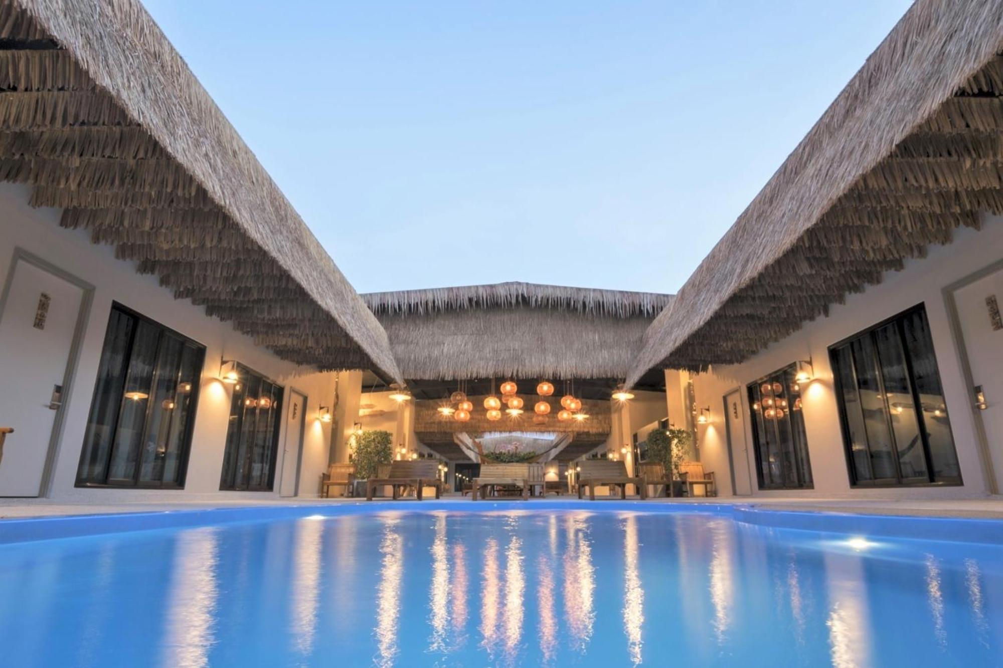 Ozone Villa Phuket Pa Khlok Exterior foto