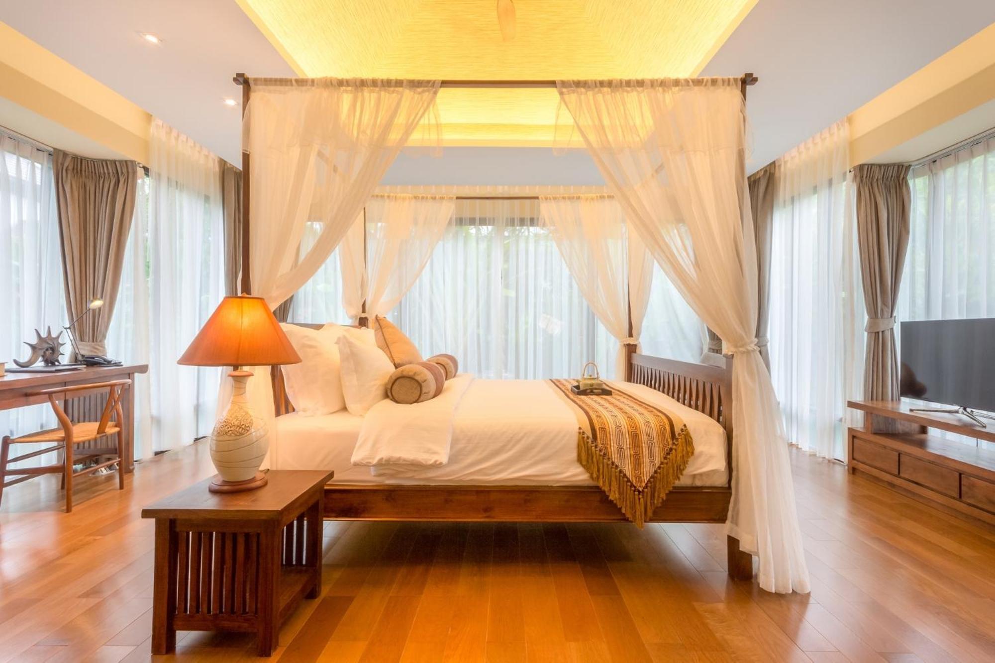 Ozone Villa Phuket Pa Khlok Exterior foto