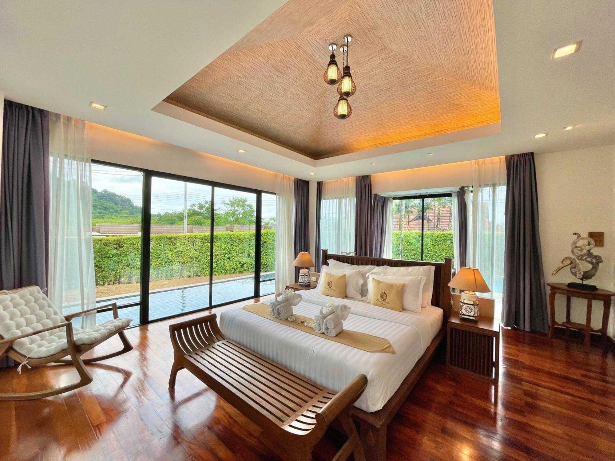 Ozone Villa Phuket Pa Khlok Exterior foto